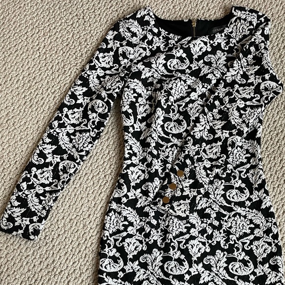 Dynamite Jacquard Patterned Dress - Picture 3 of 10